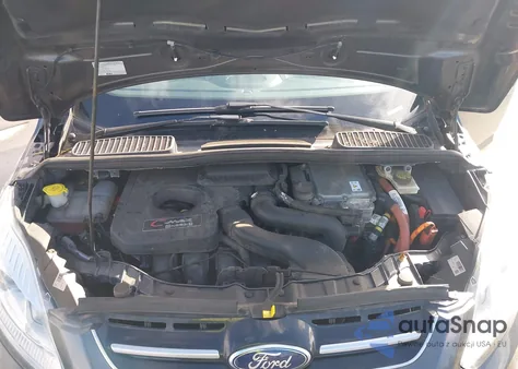 2017 Ford C-Max Energi Titanium из США, поврежденный, VIN 1FADP5FU7HL112640